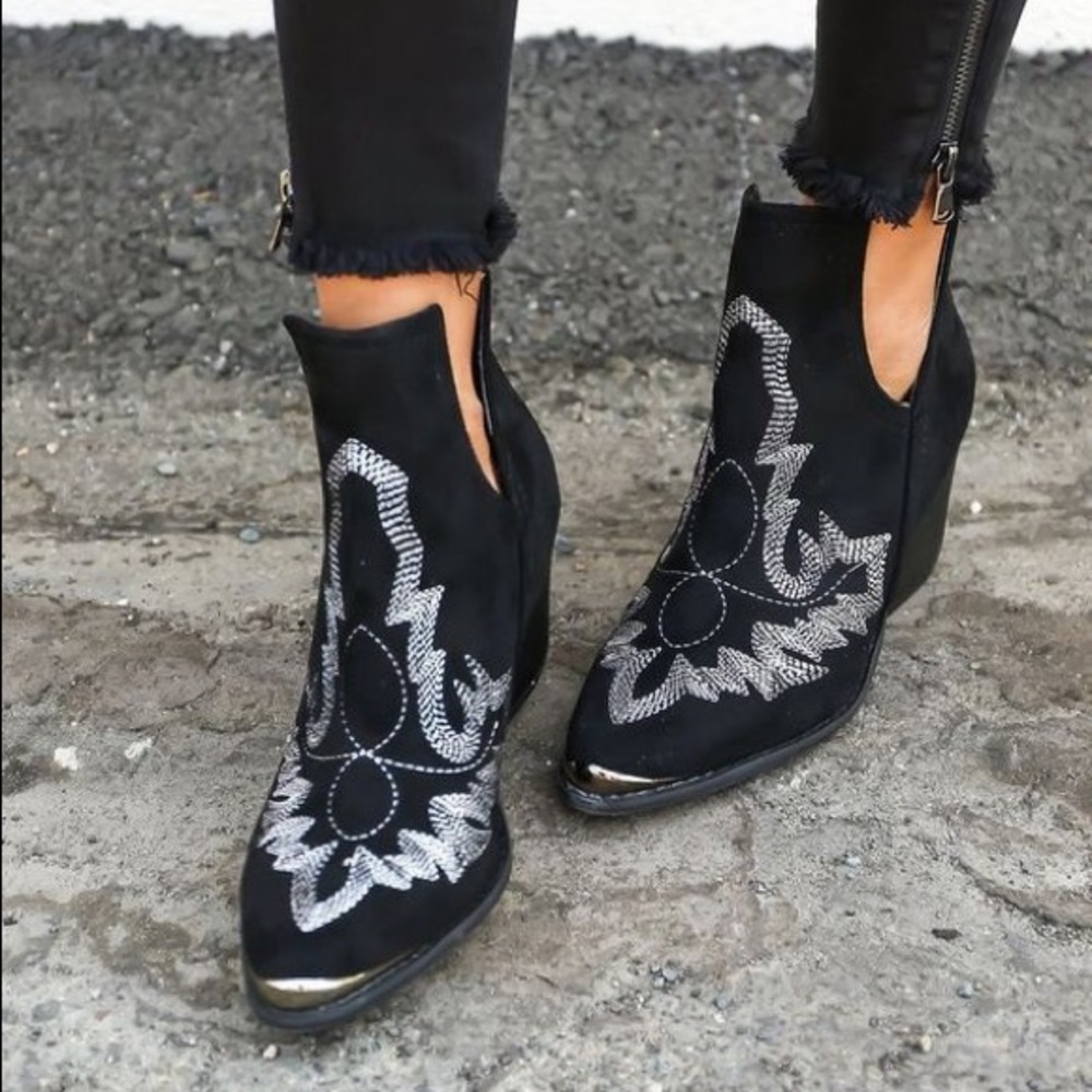 VICI Collection Black Embroidered Cowboy Booties